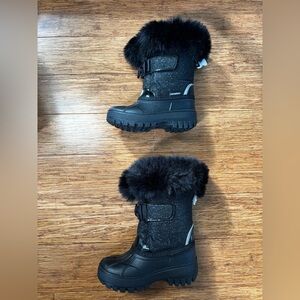 BNWT Kids Black Winter Boots